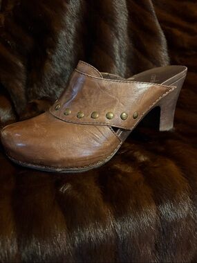 Dansko Rudy brown leather clogs